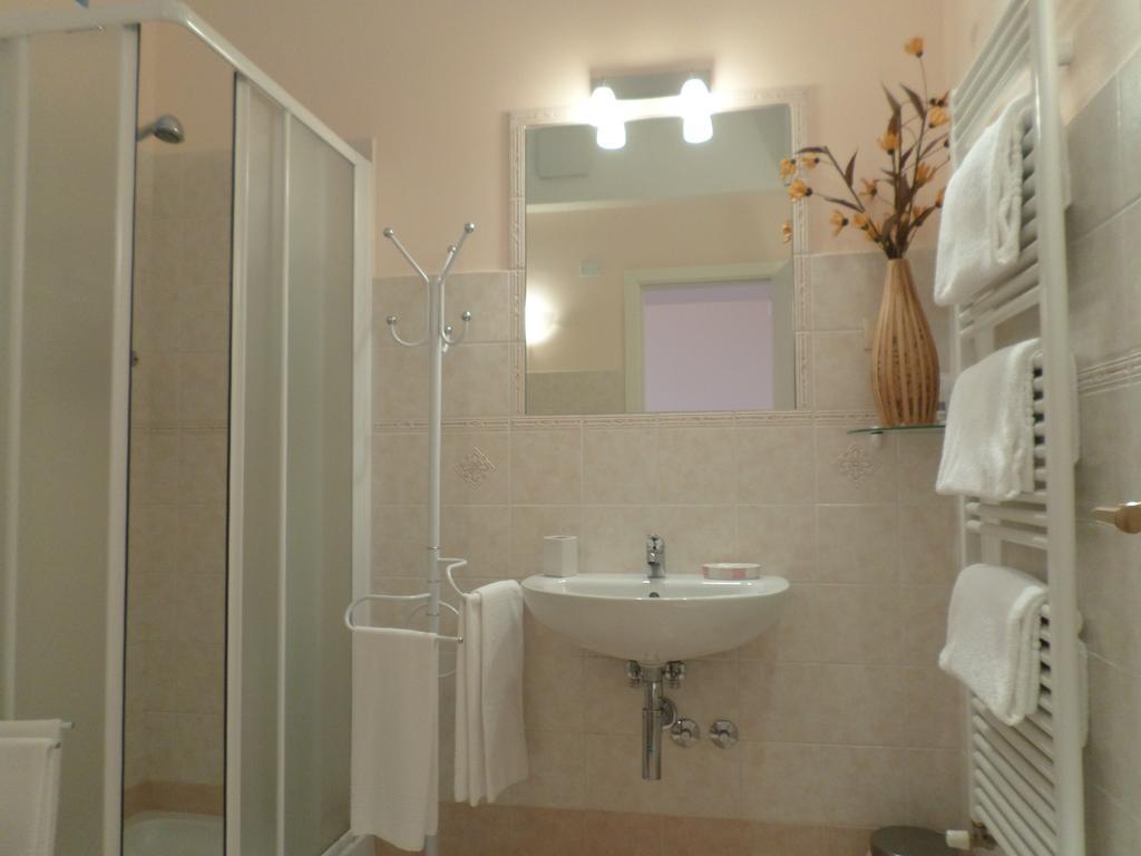 فالكونارا ماريتيما Bed And Breakfast " Il Tesoro Di Mario " الغرفة الصورة